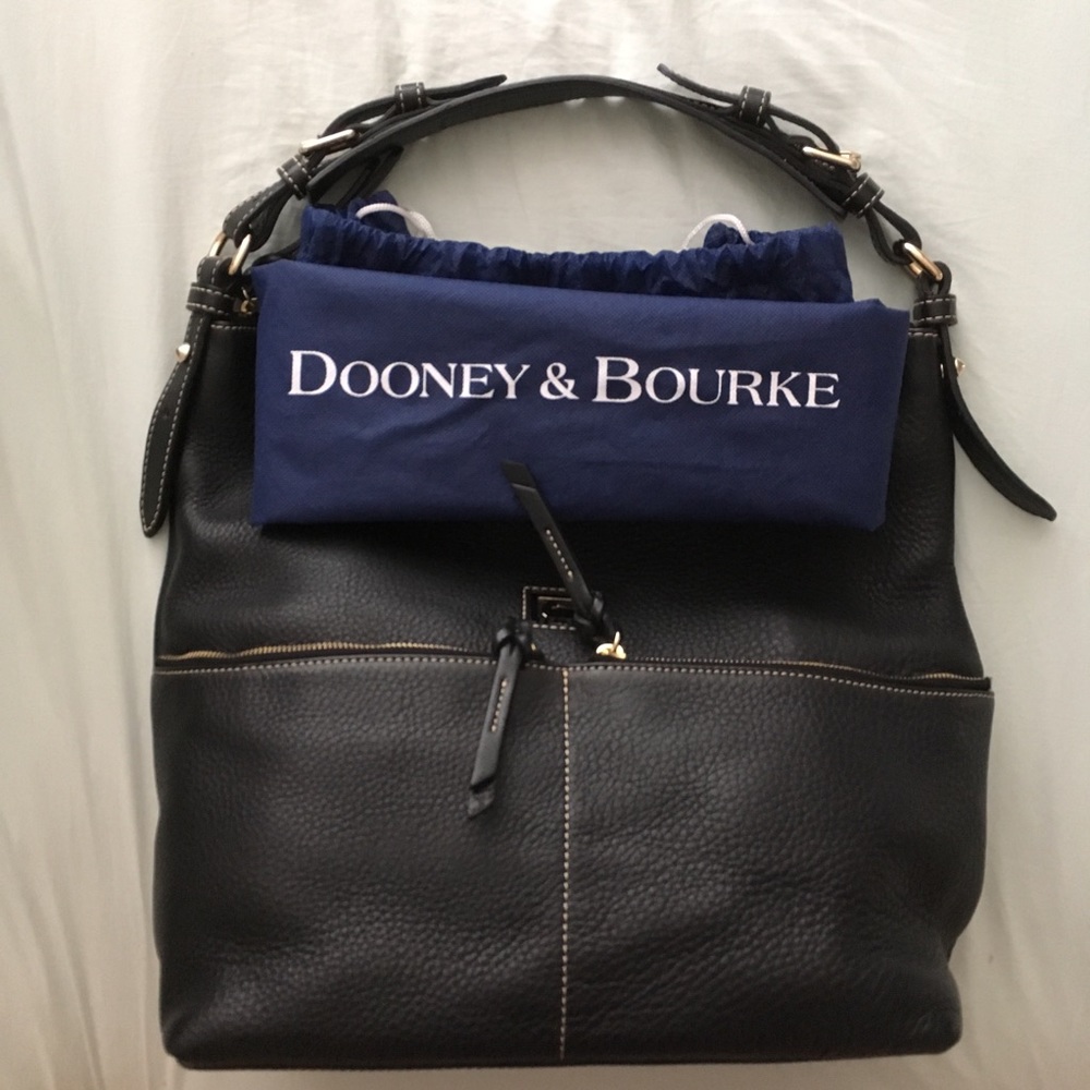 authentic black leather dooney&bourke shoulder bag